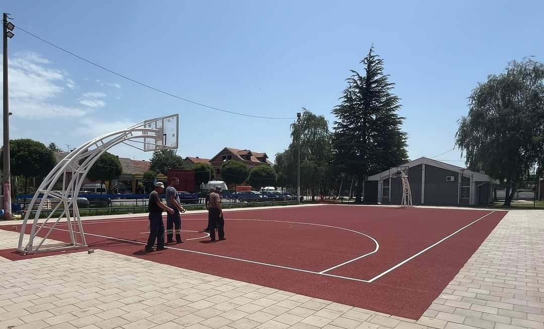 Završava se izgradnja sportskog terena u MZ GLOŽDAK